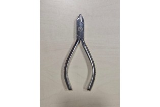 ΠΕΝΣΑ ΤΡΙΩΝ ΣΗΜΕΙΩΝ