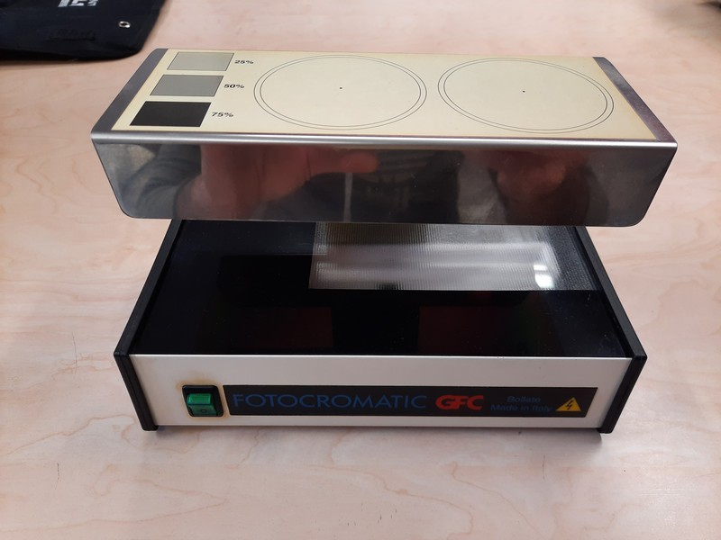 ΤΕΣΤ ΦΩΤΟΧΡΩΜΙΚΩΝ PHOTOCHROMATIC REFERB